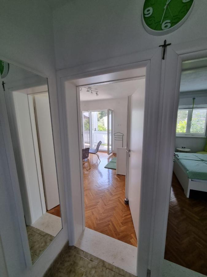 Apartment Mastrinka By The Sea -10M Trogir Eksteriør bilde
