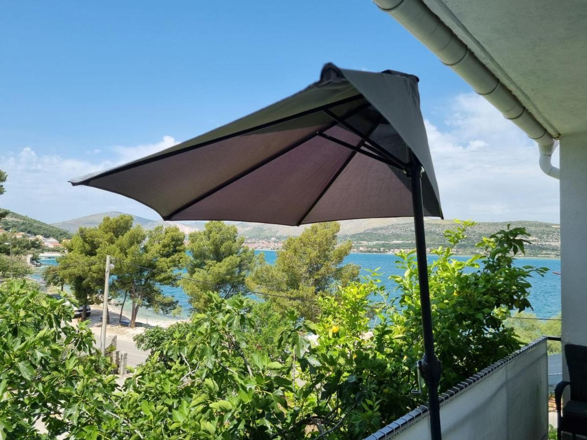 Apartment Mastrinka By The Sea -10M Trogir Eksteriør bilde