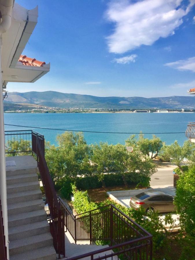 Apartment Mastrinka By The Sea -10M Trogir Eksteriør bilde
